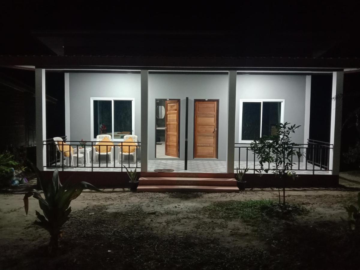 Отель Mada Lanta Mai Keaw Ко-Ланта Экстерьер фото